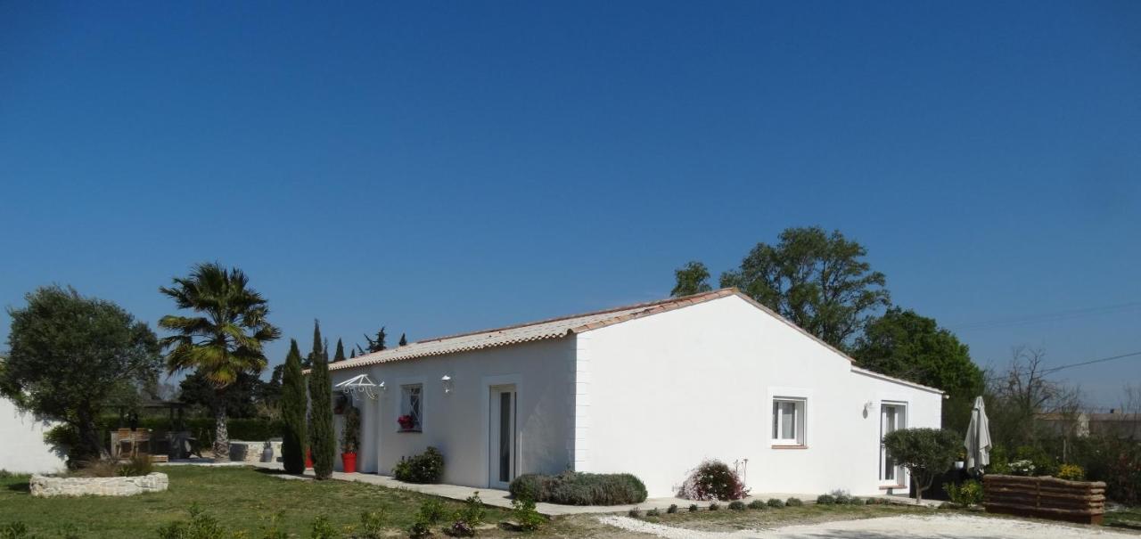 Aigues Marines Bed & Breakfast Exterior photo